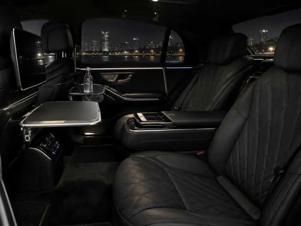 Luxury rear cabin with leather seats